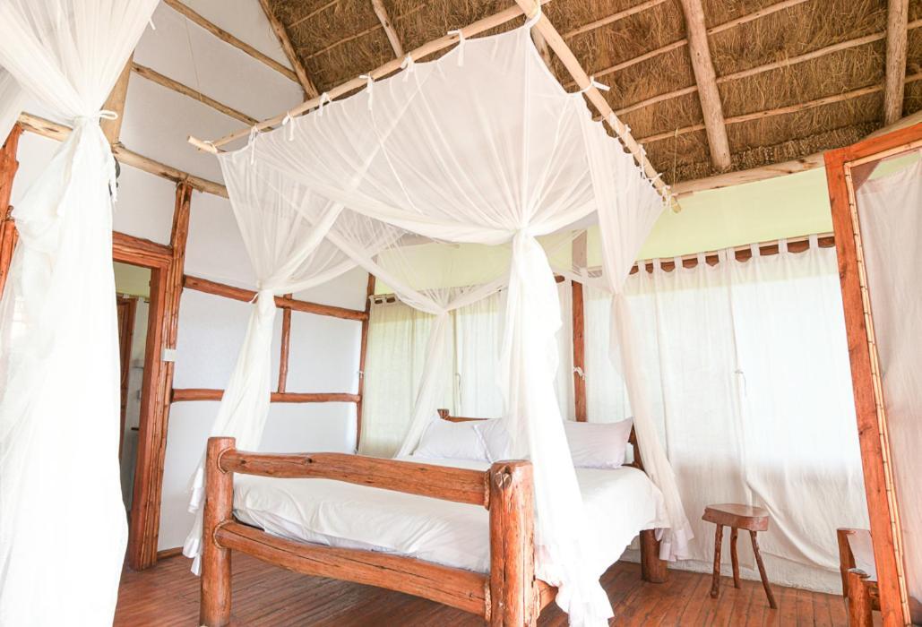 Kazinga Wilderness Safari Camp Ξενοδοχείο Κασέσε Εξωτερικό φωτογραφία