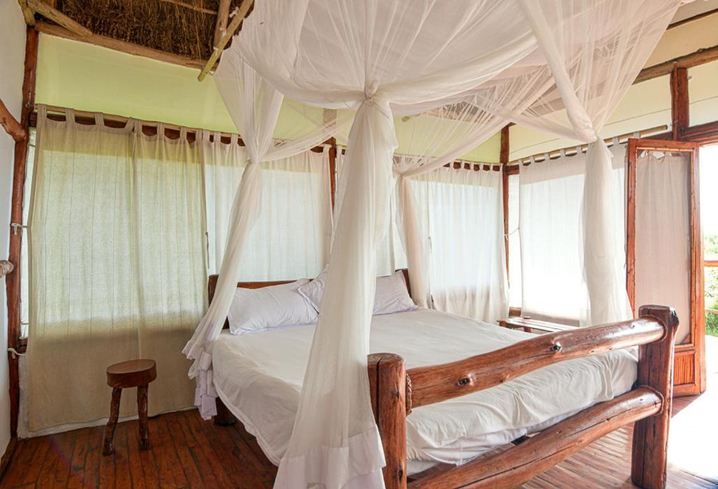 Kazinga Wilderness Safari Camp Ξενοδοχείο Κασέσε Εξωτερικό φωτογραφία