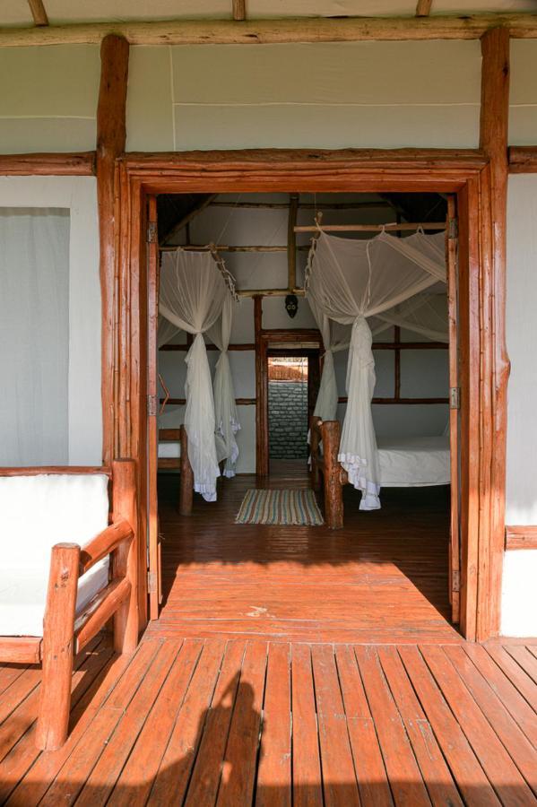 Kazinga Wilderness Safari Camp Ξενοδοχείο Κασέσε Εξωτερικό φωτογραφία