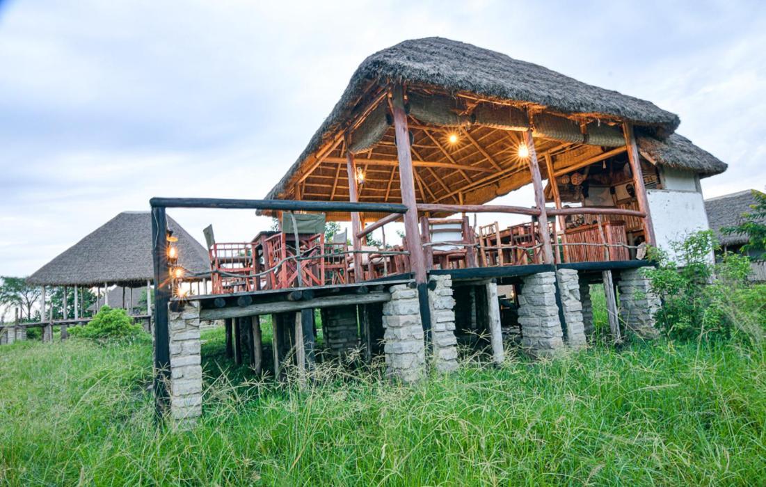 Kazinga Wilderness Safari Camp Ξενοδοχείο Κασέσε Εξωτερικό φωτογραφία